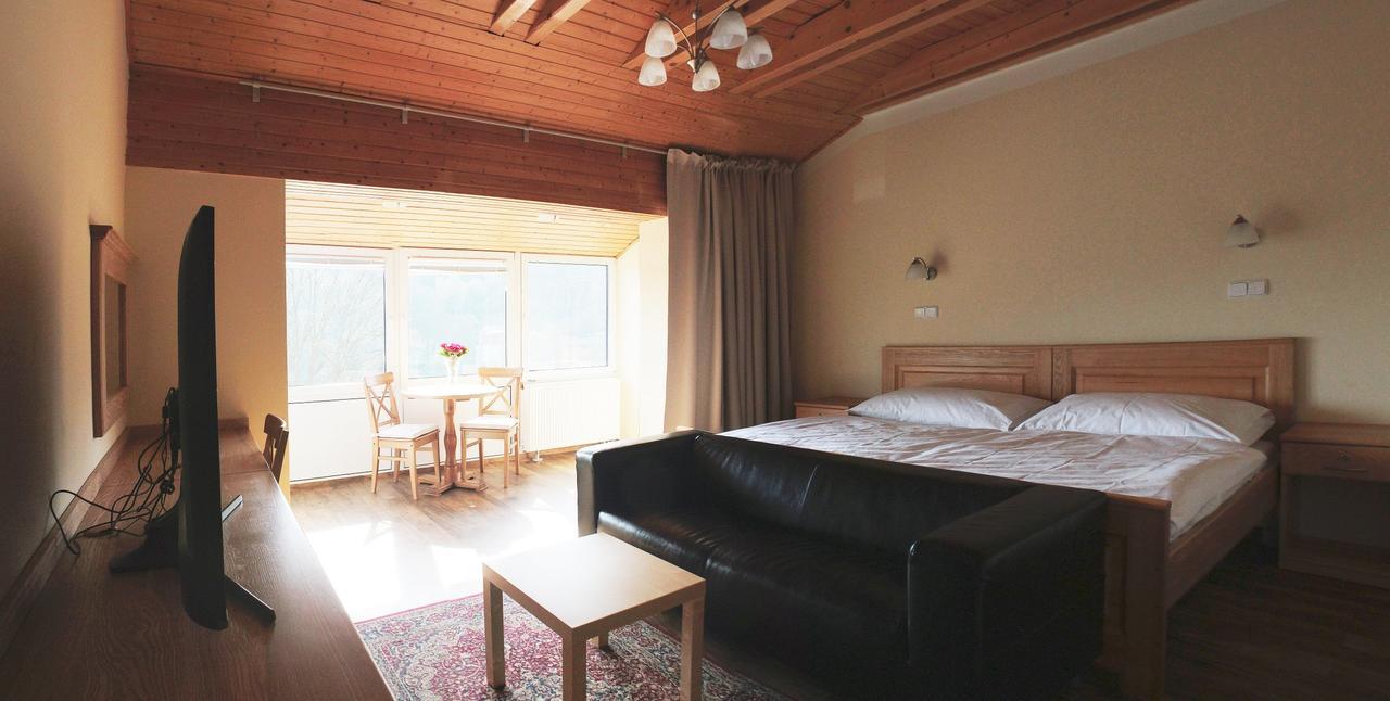 Hotel Orix Jáchymov Exteriör bild